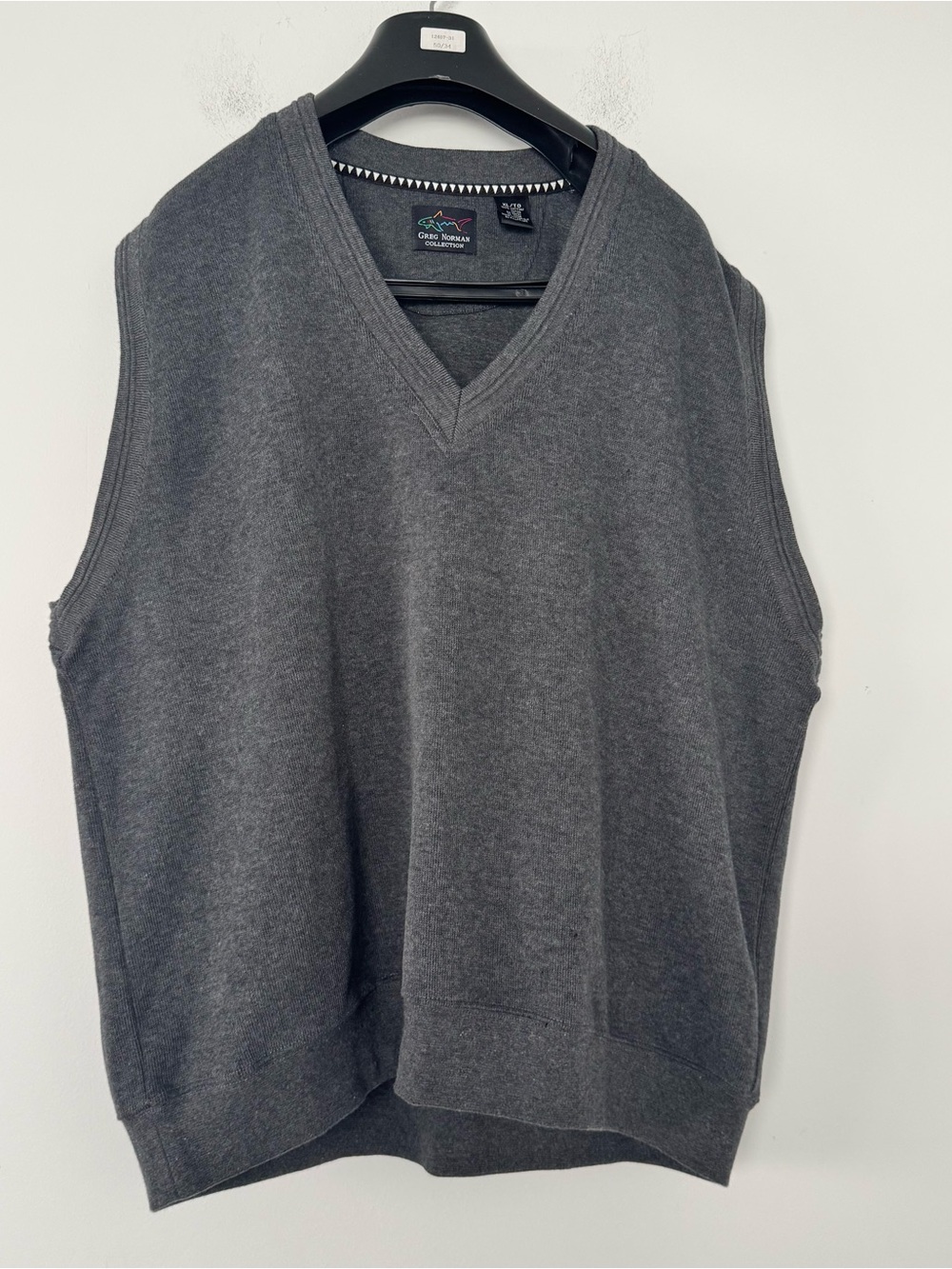 Greg Norman Sweater Vest Men XL Gray Cotton Knit Golf Shark Logo Tennis Layering